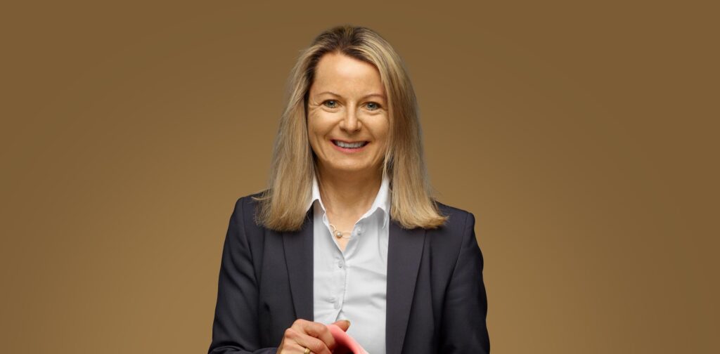 Dezernatsbüro-Leiterin Elisabeth Schonhard