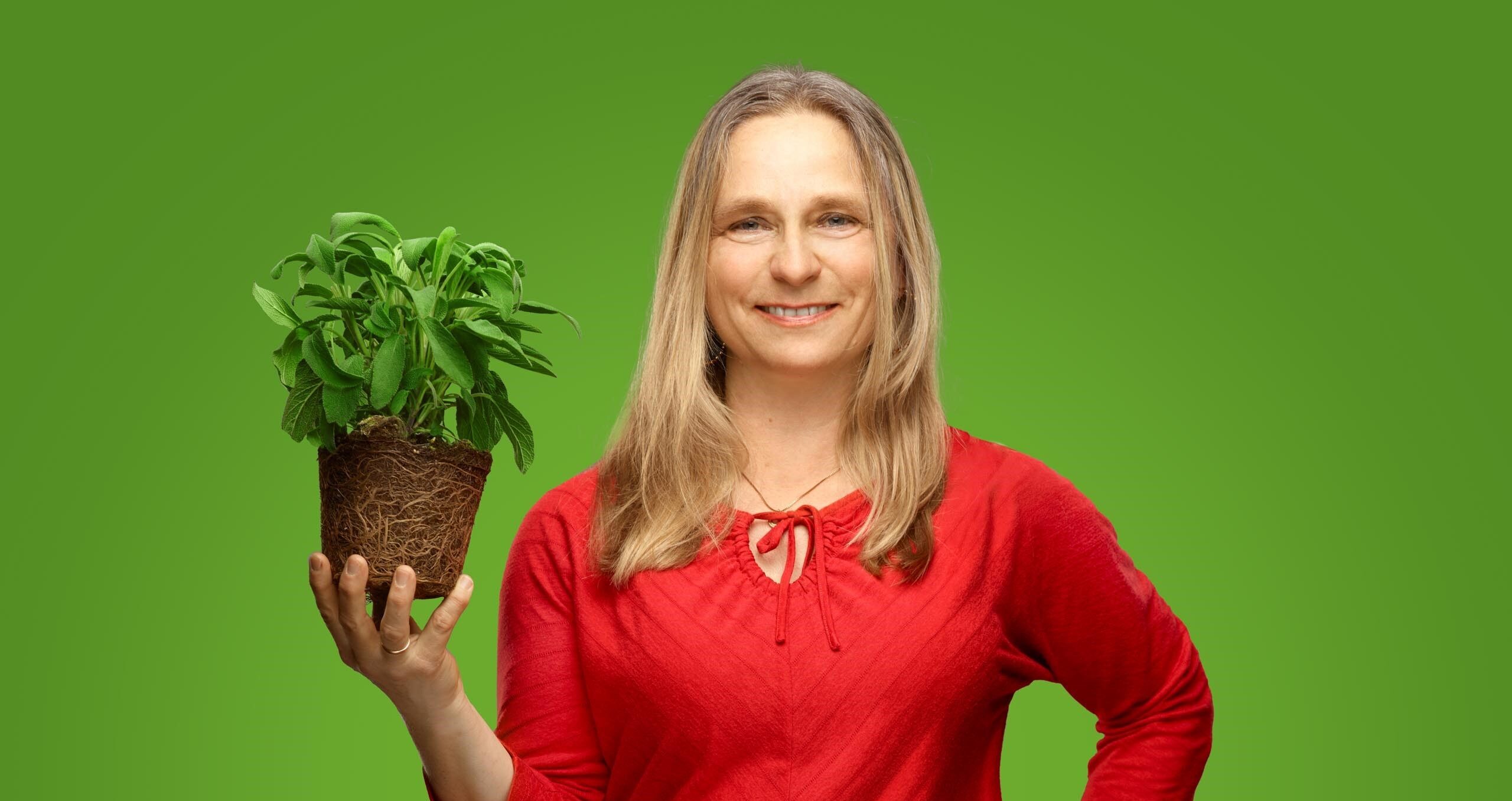 Monika ist Sozialarbeiterin beim Garten- und Tiefbauamt Freiburg.